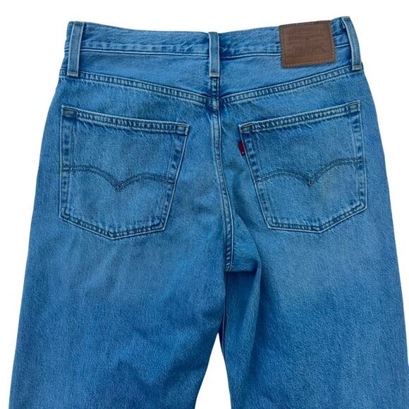 Levi's Baggy Dad Jeans Size 27 Color-In The Middle Blue Wash Loose Destructed - Picture 7 of 8